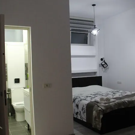 Black&white Apartament *